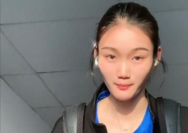 这个小姑，黑实的面相，还有那粗犷的骨骼都随了老杨头。